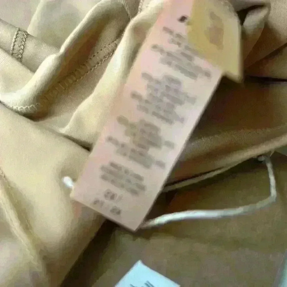 New with tags - Skims Recycled Swim T-Shirt. 2X - Picture 4 of 7